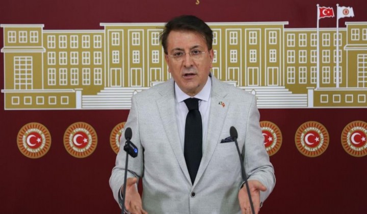 Aydemir: Erzuruma gelin belediyecilii renin