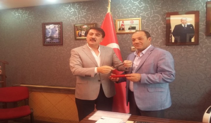 AK Parti Erzurum Milletvekili Aydemirden MHP Erzurum l Bakan Karataa ziyaret