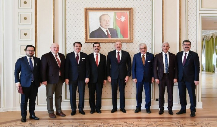 Aydemir: nsanlk katillerini telin ediyoruz