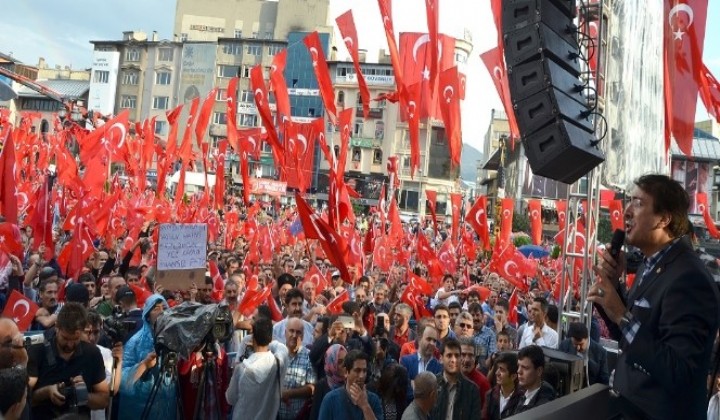 Milletvekili Aydemir:  Cihan yklsa emin ol bu cephe sarslmaz, Dadalara minnettarz. 